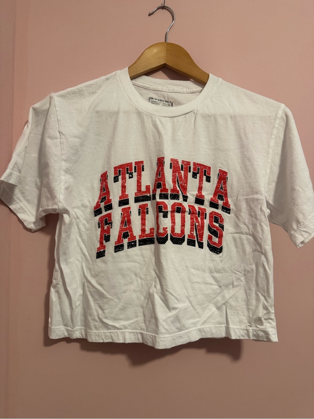 Atlanta Falcons White Graphic Crop T-Shirt